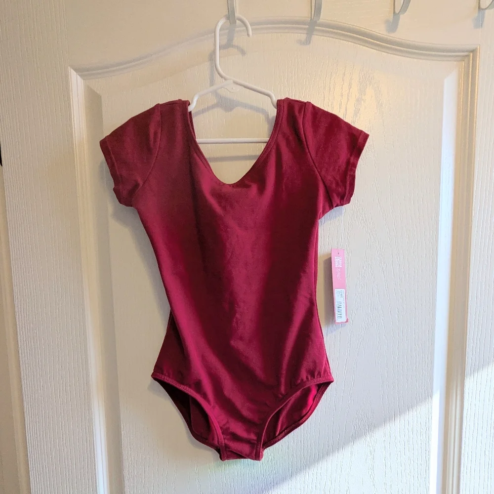 Capezio CC400C Short Sleeve Leotard Garnet Children's Medium NWT